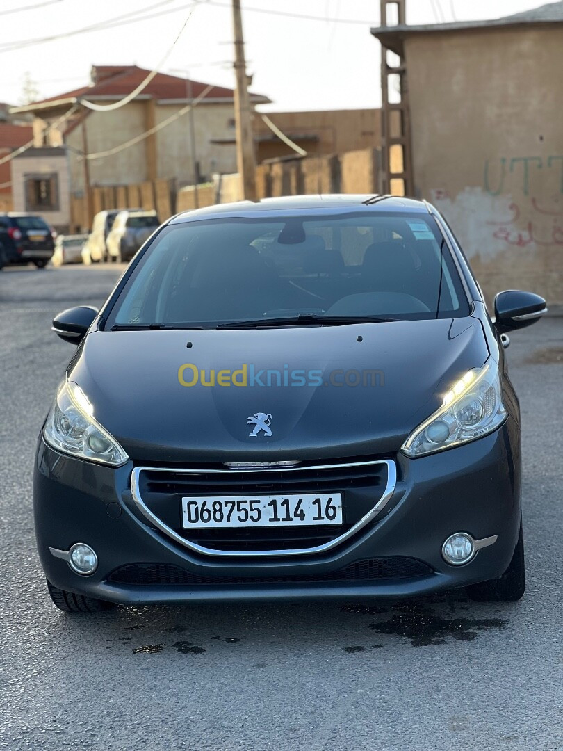 Peugeot 208 2014 Allure