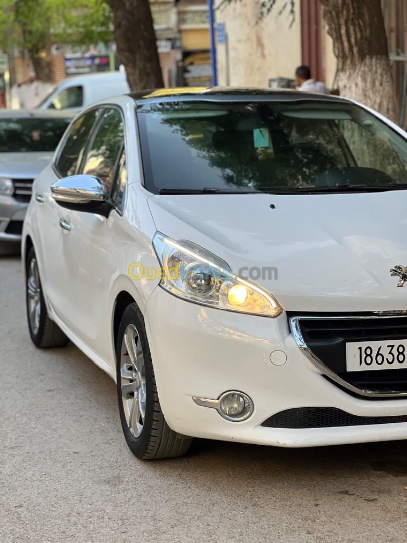 Peugeot 208 2015 Allure