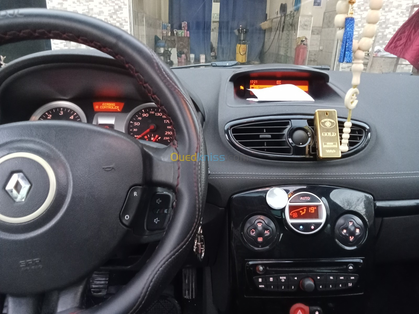 Renault Clio 3 2012 Night and Day