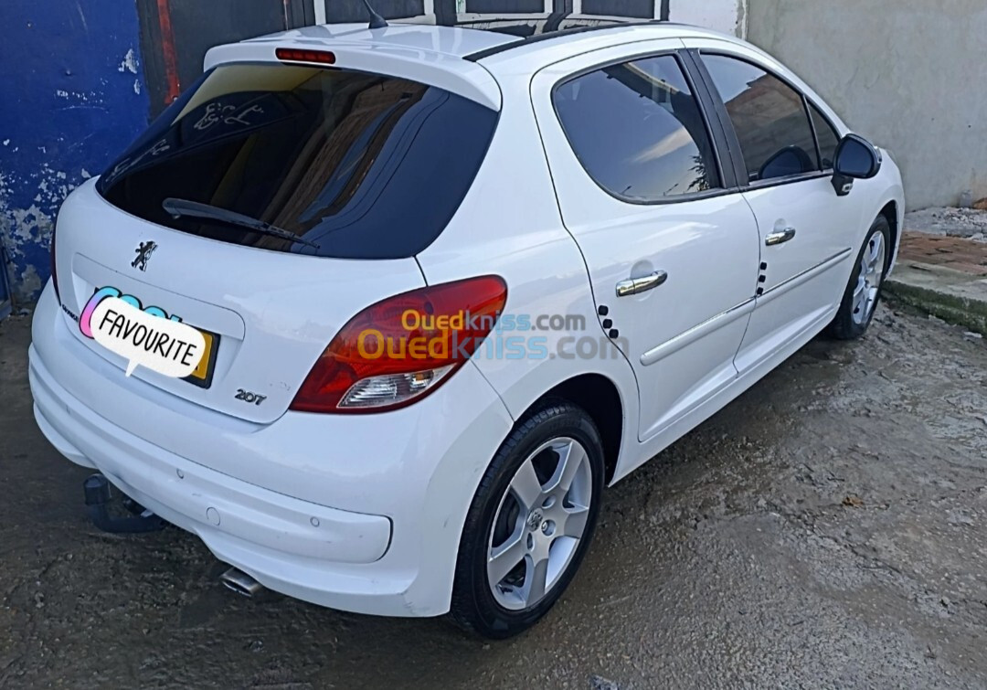 Peugeot 207 2011 