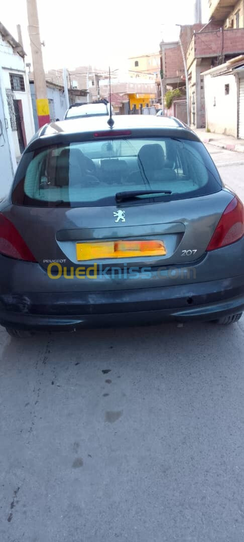 Peugeot 207 2008 207