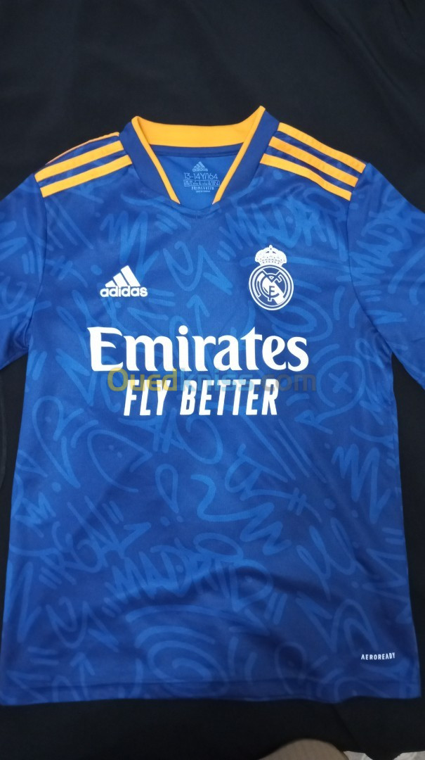 Chemise de real madrid l'origine  قميص ريال مدريد الأصلي 