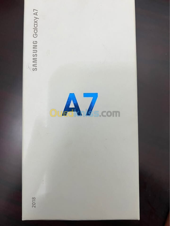 SAMSUNG GALAXY A7