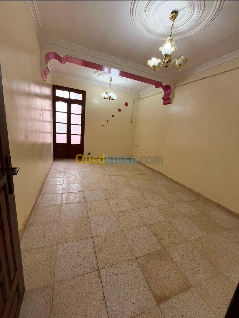 Location Niveau De Villa F2 Alger Bordj el kiffan