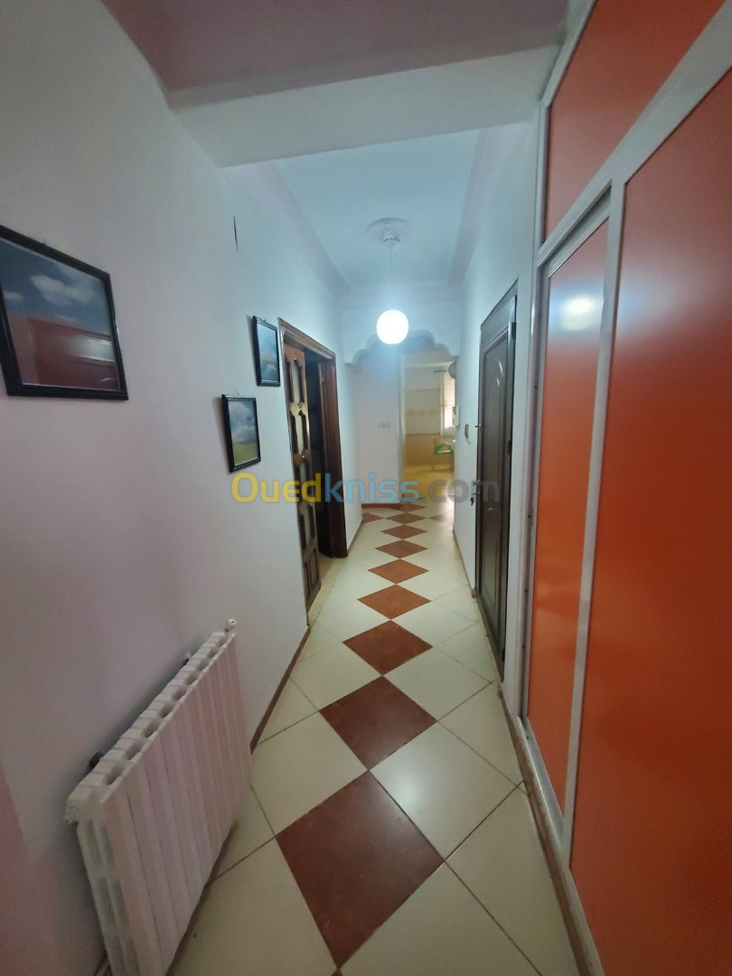 Location vacances Niveau De Villa F3 Alger Zeralda