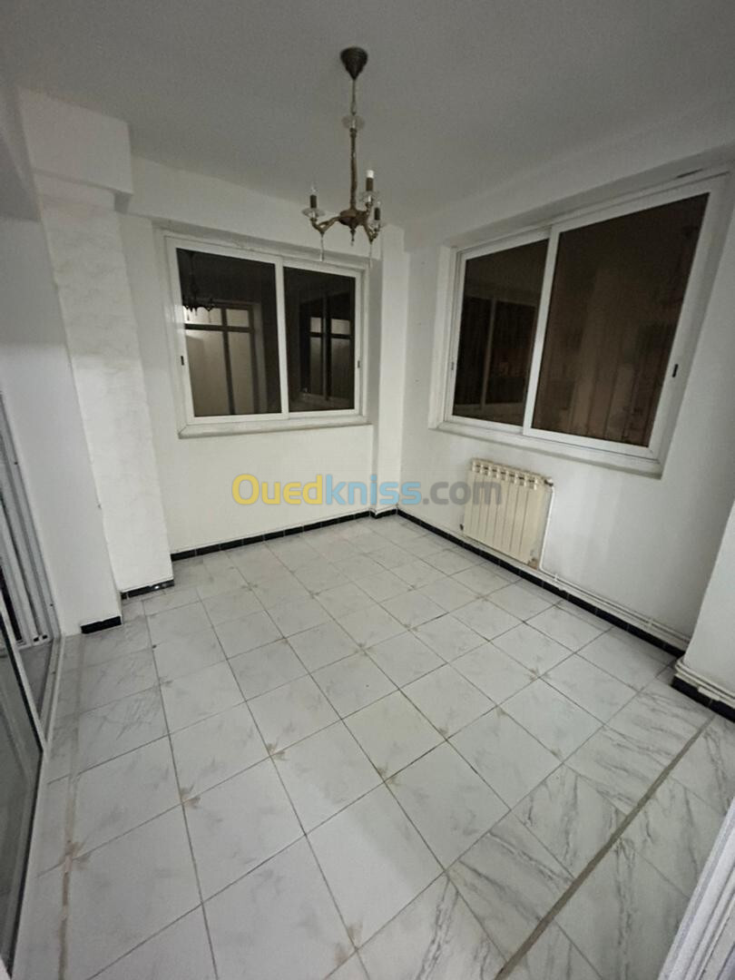 Location Appartement F4 Alger Said hamdine