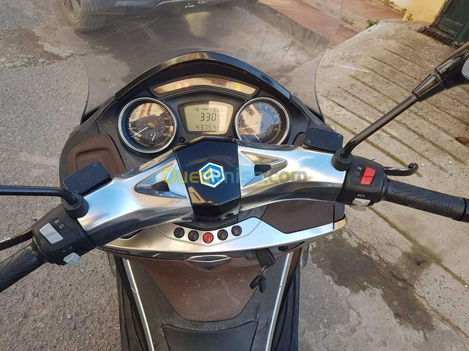 Piaggio X10 350 2014