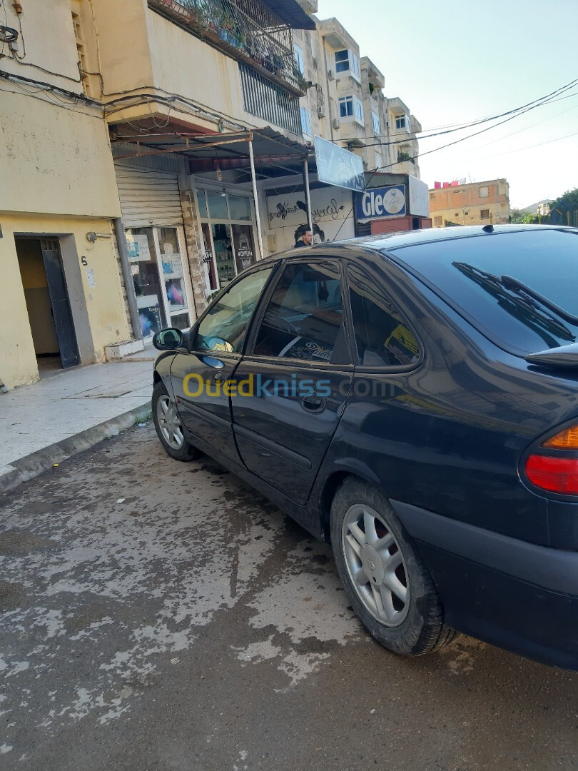 Renault Laguna 1 2000 Laguna 1