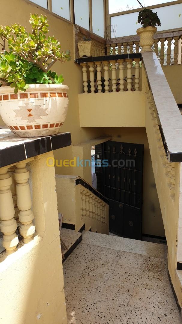 Vente Niveau De Villa F7 Alger El mouradia