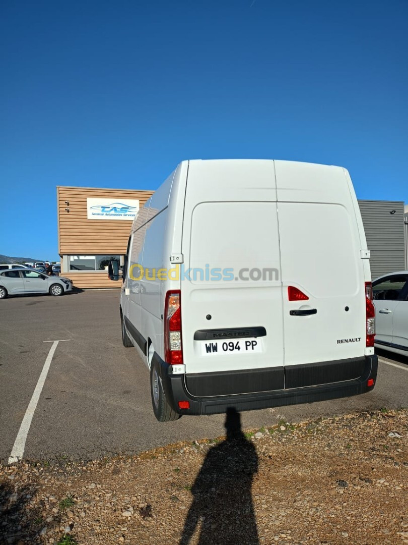 Renault Master 2024 L2H2