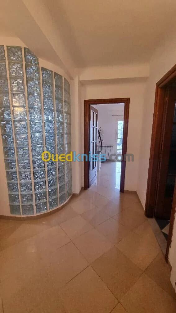 Location Appartement F4 Alger Said hamdine