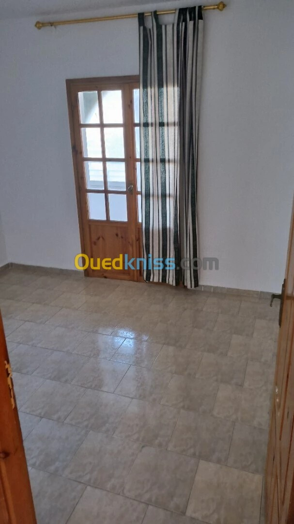 Location Appartement F4 Alger Kouba