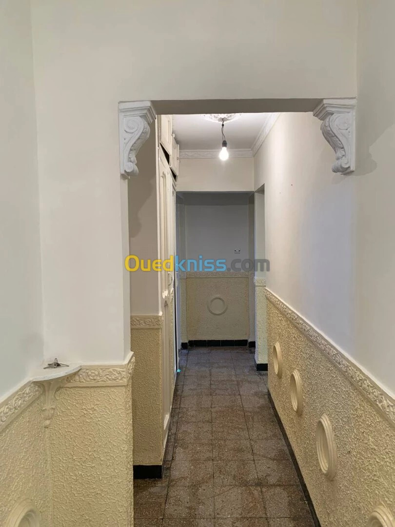 Location Appartement F4 Alger Kouba