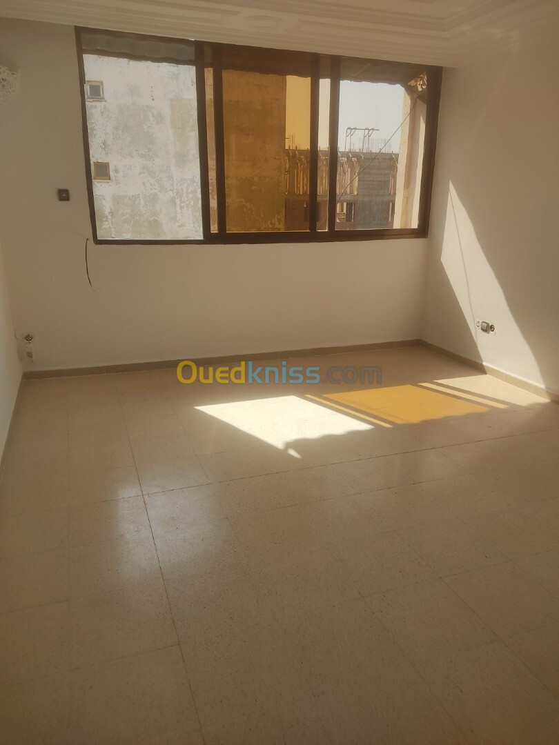 Location Appartement F3 Alger Birkhadem