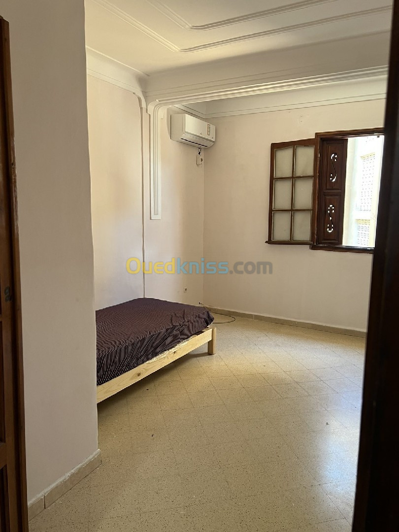 Location Appartement F3 Alger Zeralda