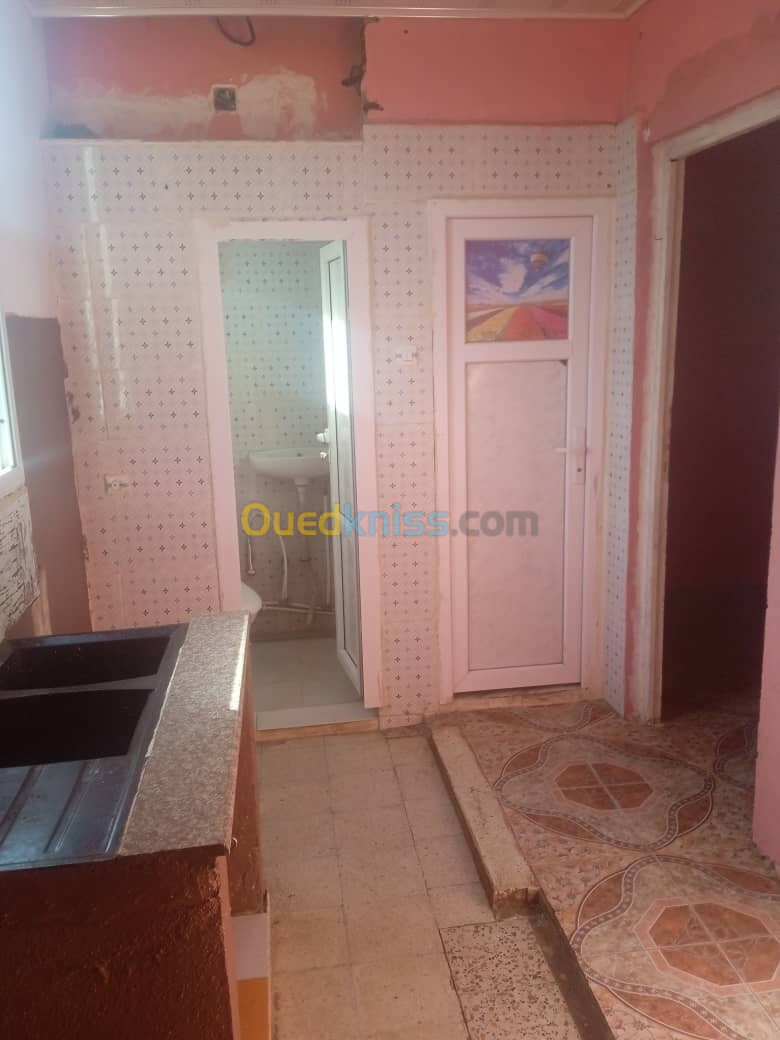 Location Appartement F2 Alger Bouzareah