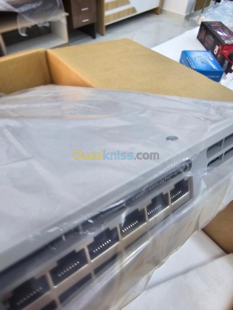 Switch CISCO C9300L-24P-4G-E POE+