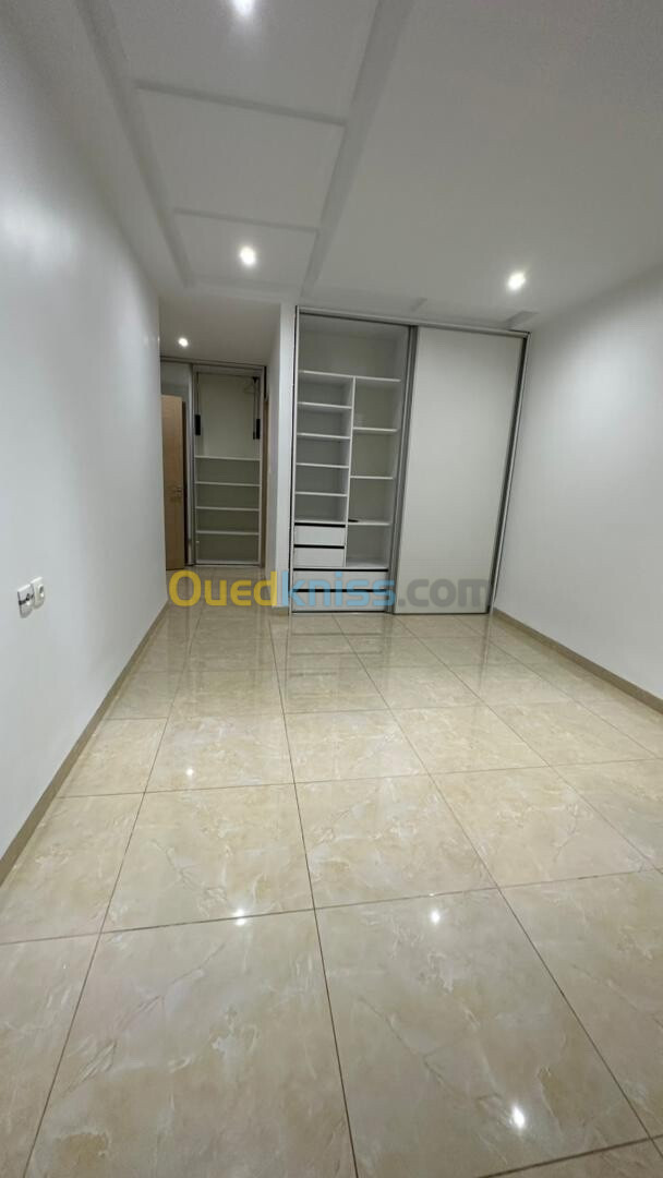 Location Appartement F4 Alger Cheraga