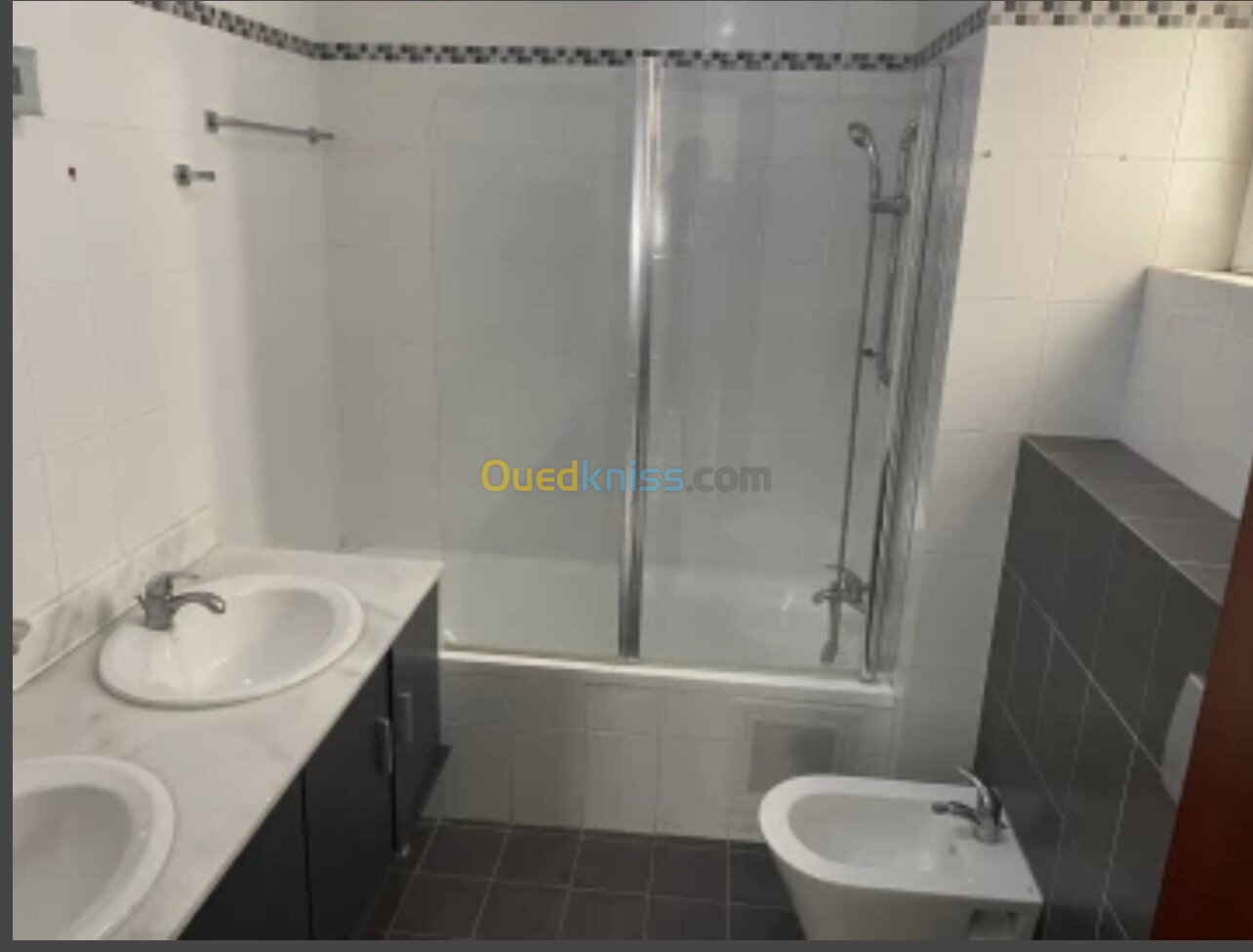 Location Appartement F4 Alger Cheraga