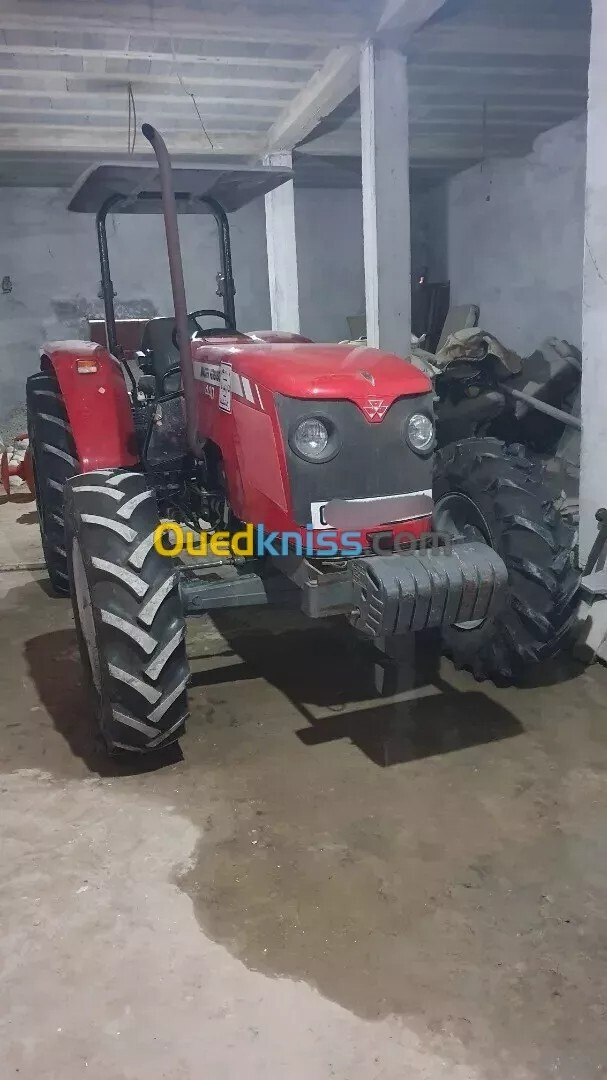 Massey Ferguson 440 2017