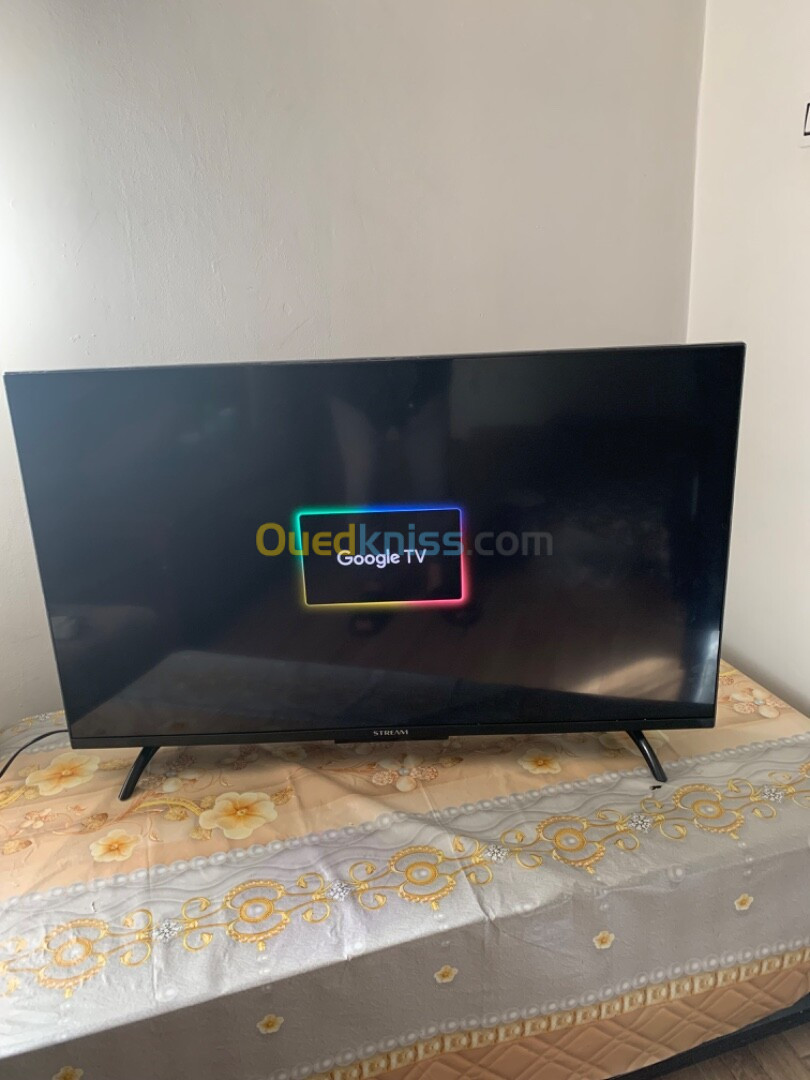 Tv stream 43 pouce uhd 108cm