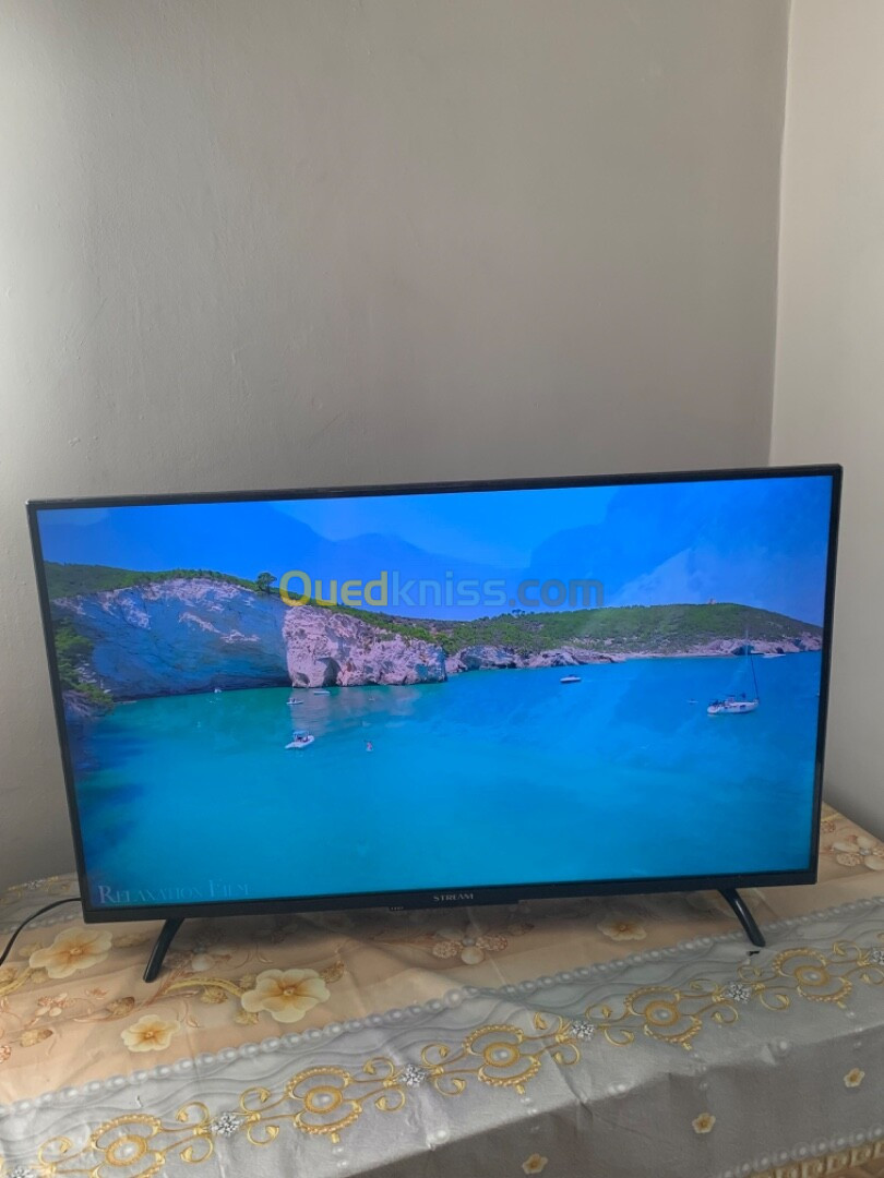 Tv stream 43 pouce uhd 108cm