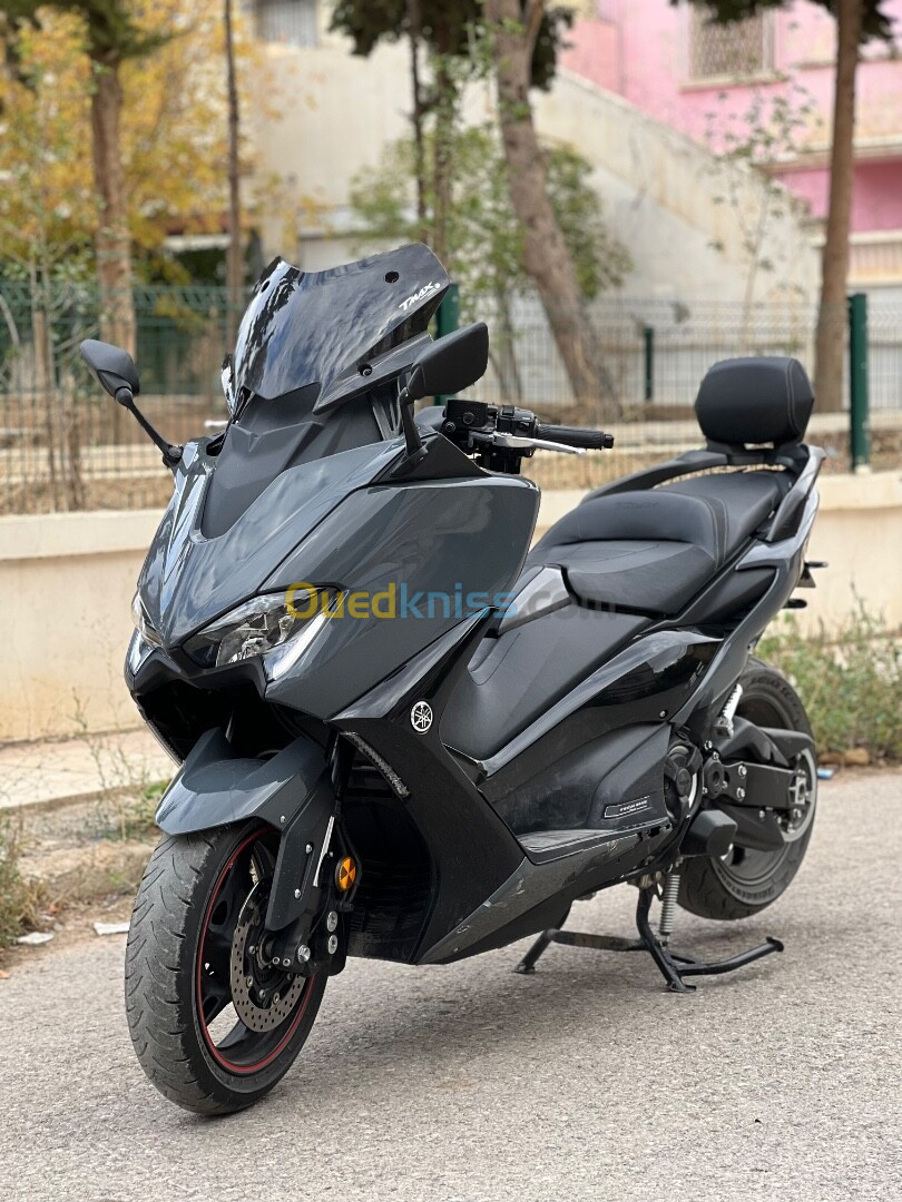 Yamaha Tmax 560 2022