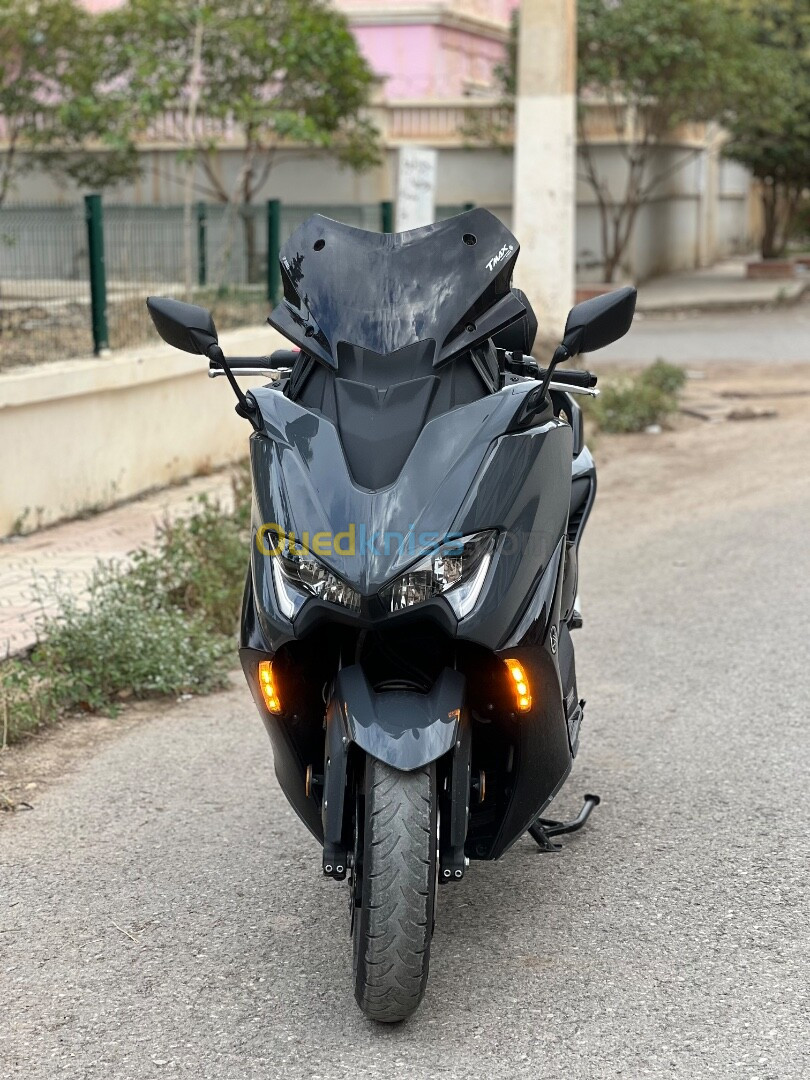 Yamaha Tmax 560 2022