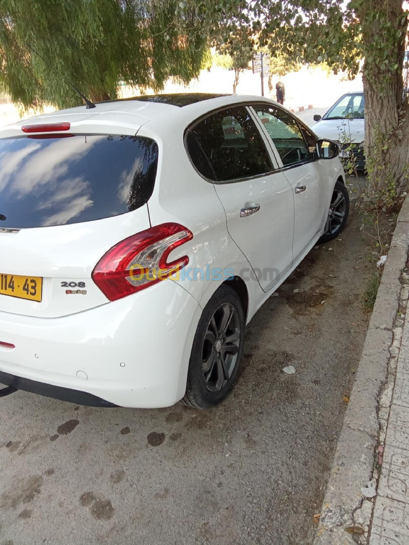 Peugeot 208 2014 