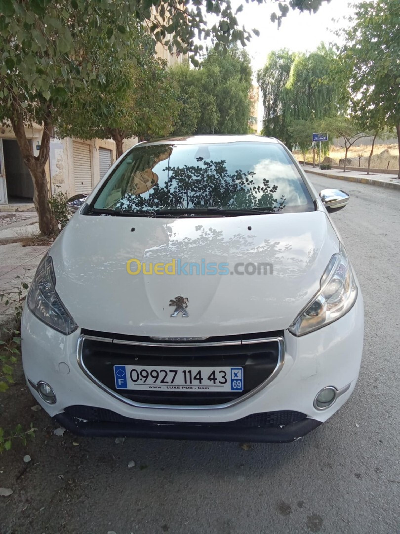 Peugeot 208 2014 