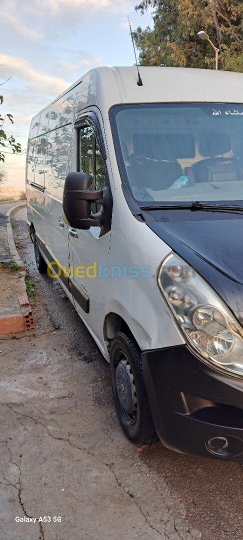 Renault Master 2012