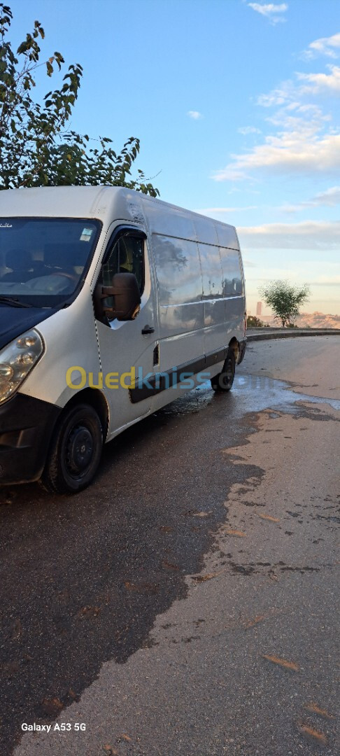 Renault Master 2012