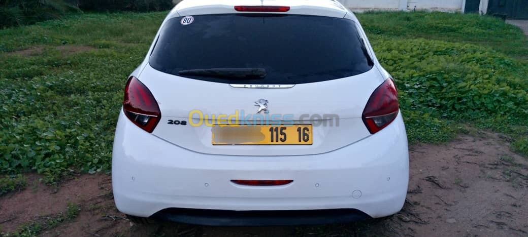 Peugeot 208 2015 Allure Facelift