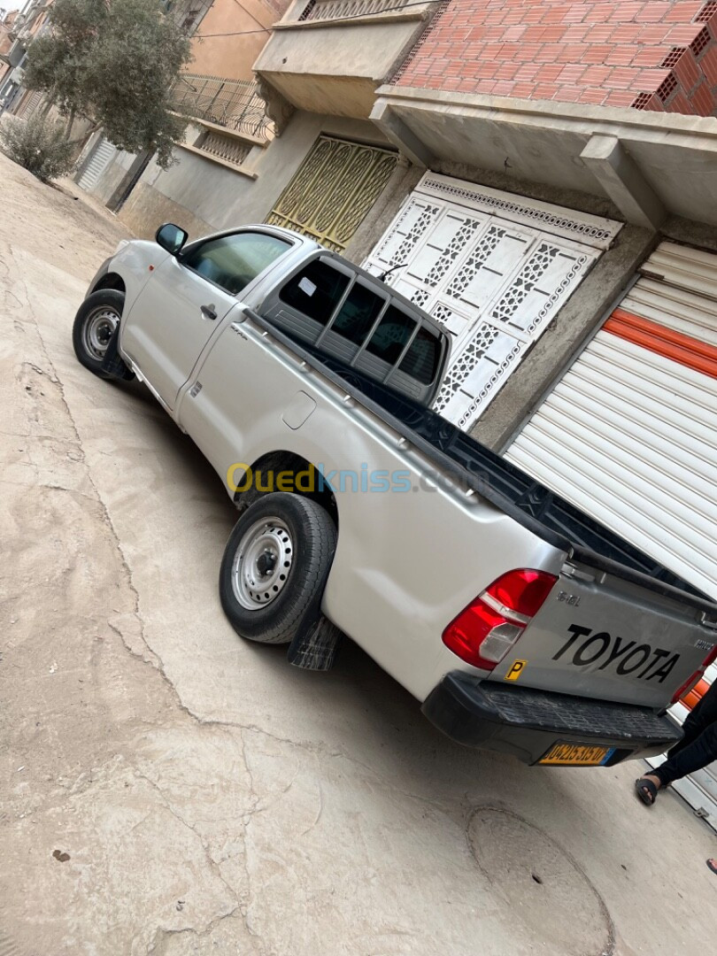 Toyota Hilux 2015 LEGEND DC 4x4