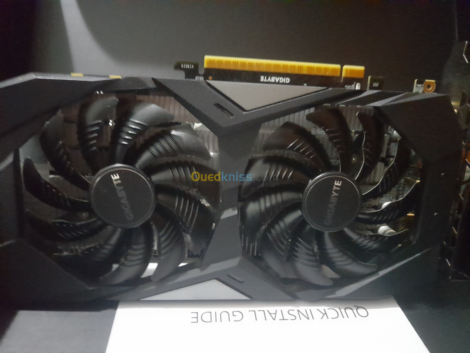 Gtx 1650 windforce 4gb / cpu I3 9100F /Carte mère Gigabyte B365M H 