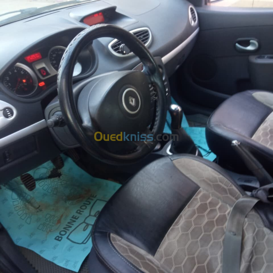 Renault Clio 3 2011 Exception