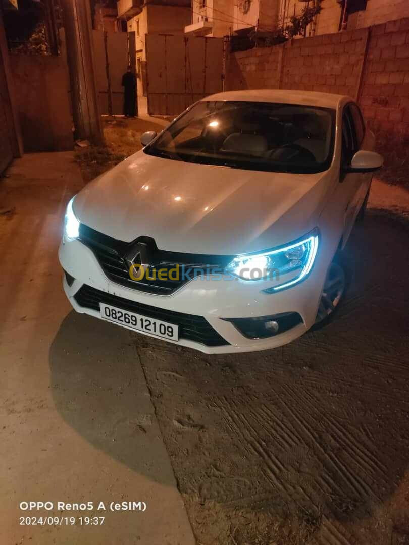 Renault Megane 3 2021 Bose