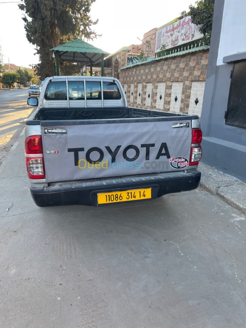 Toyota Hilux 2014 LEGEND DC 4x4