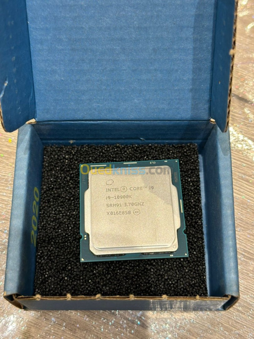 Processeur Intel i9-10900K (3.7 GHz / 5.3 GHz)