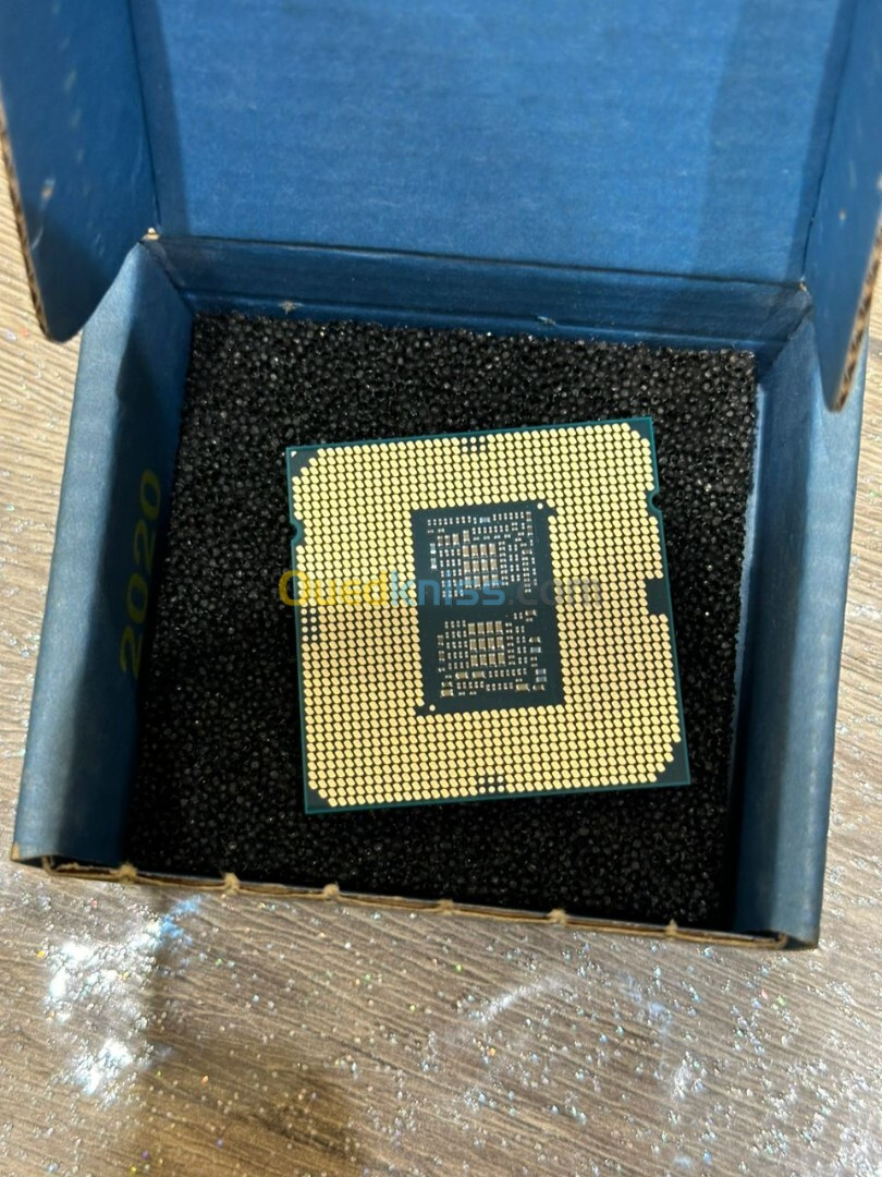 Processeur Intel i9-10900K (3.7 GHz / 5.3 GHz)