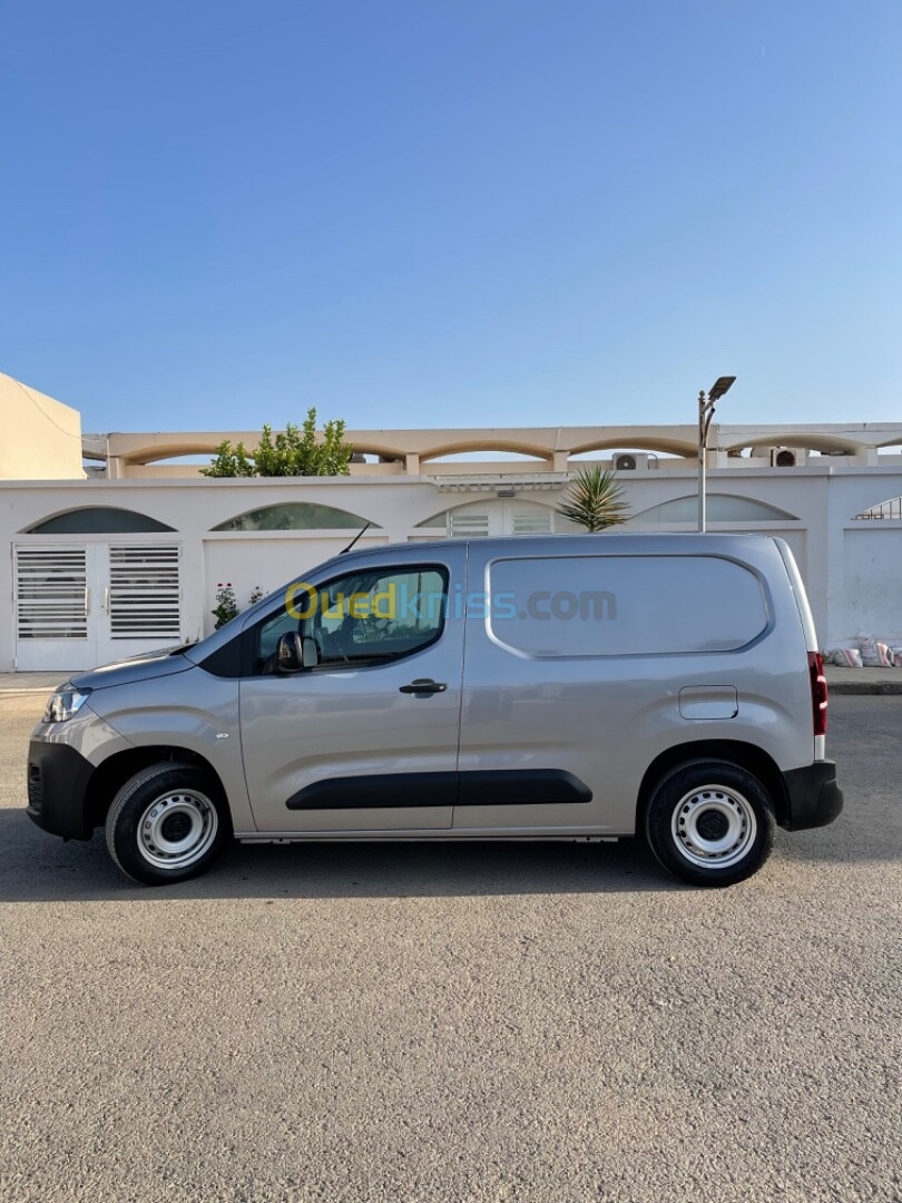 Fiat Doblo 2024 Italie