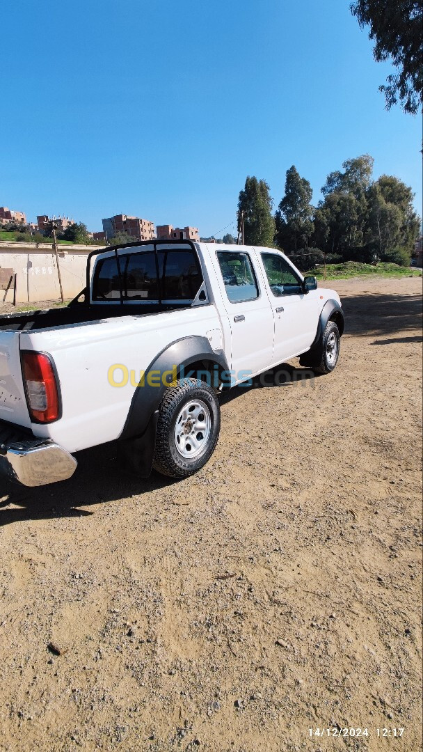 Nissan Pickup 2013 Pickup