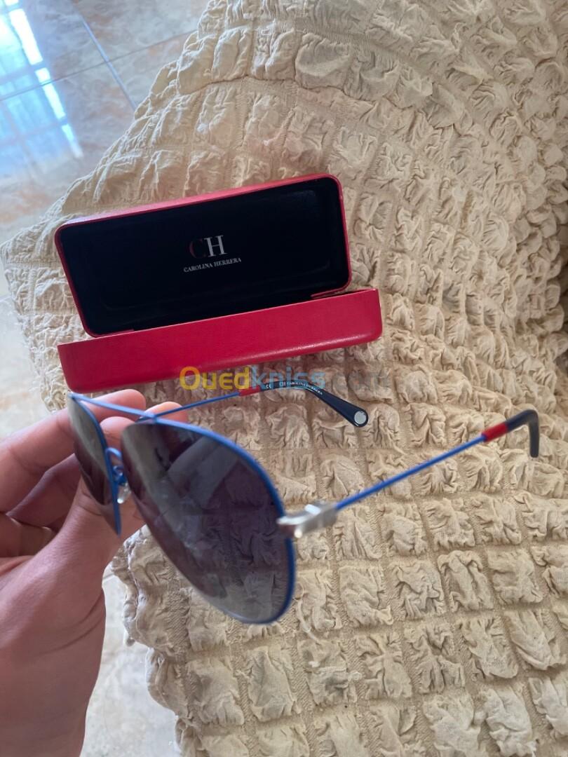 CAROLINA HERRERA sunglasses 