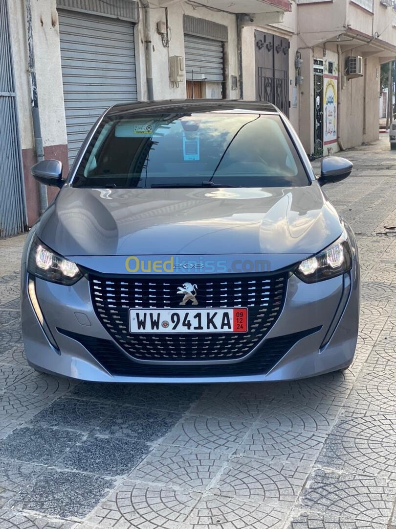 Peugeot 208 2022 