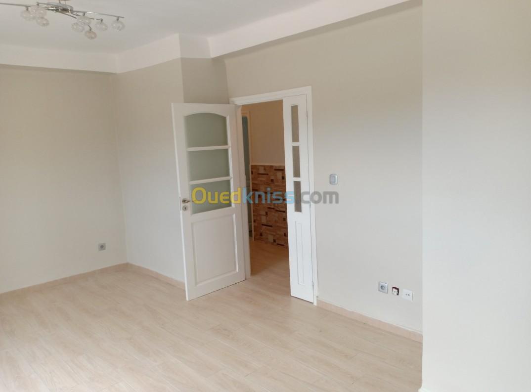 Location Appartement F3 Tipaza Kolea