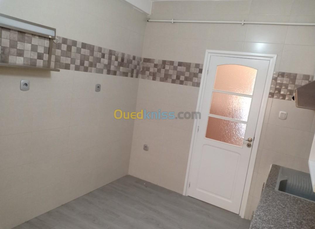 Location Appartement F3 Tipaza Kolea