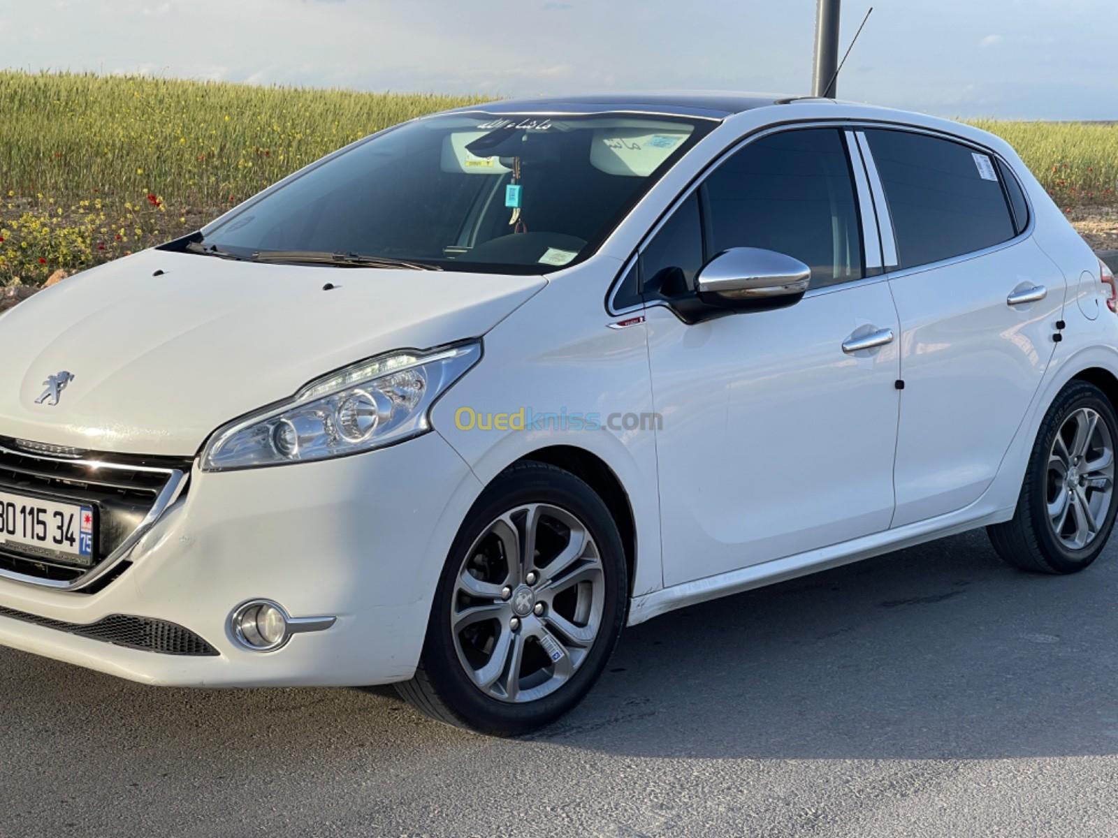 Peugeot 208 2015 Allure