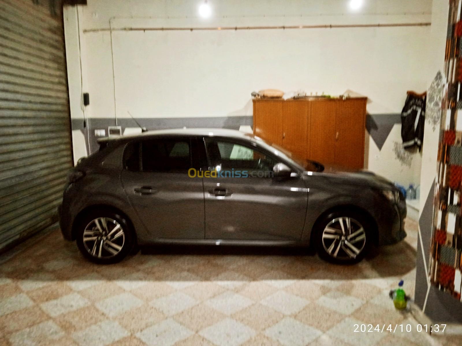 Peugeot 208 2022 Allure