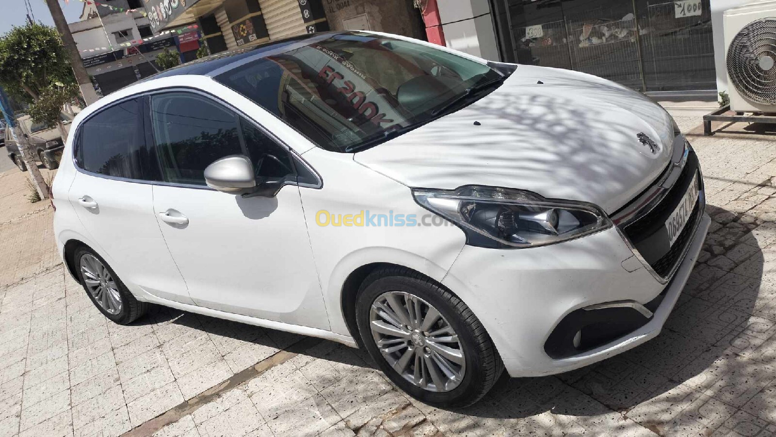 Peugeot 208 2015 Access Facelift