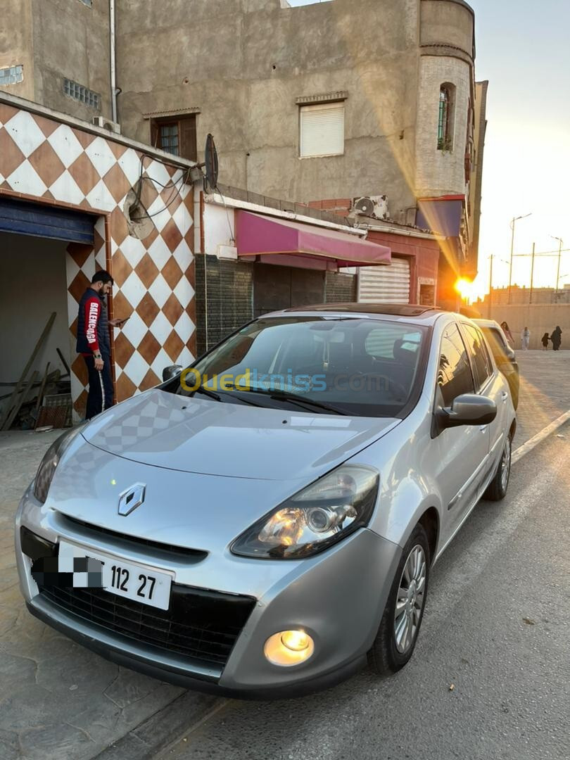 Renault Clio 3 2012 Night and Day